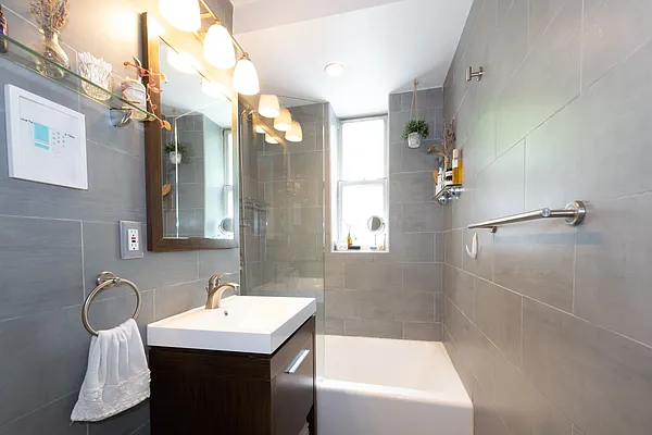Sold by Ben Bay Realty Co. of Bay Ridge | media 14