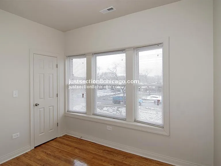 1135 N Springfield Ave #2 — Photo 7
