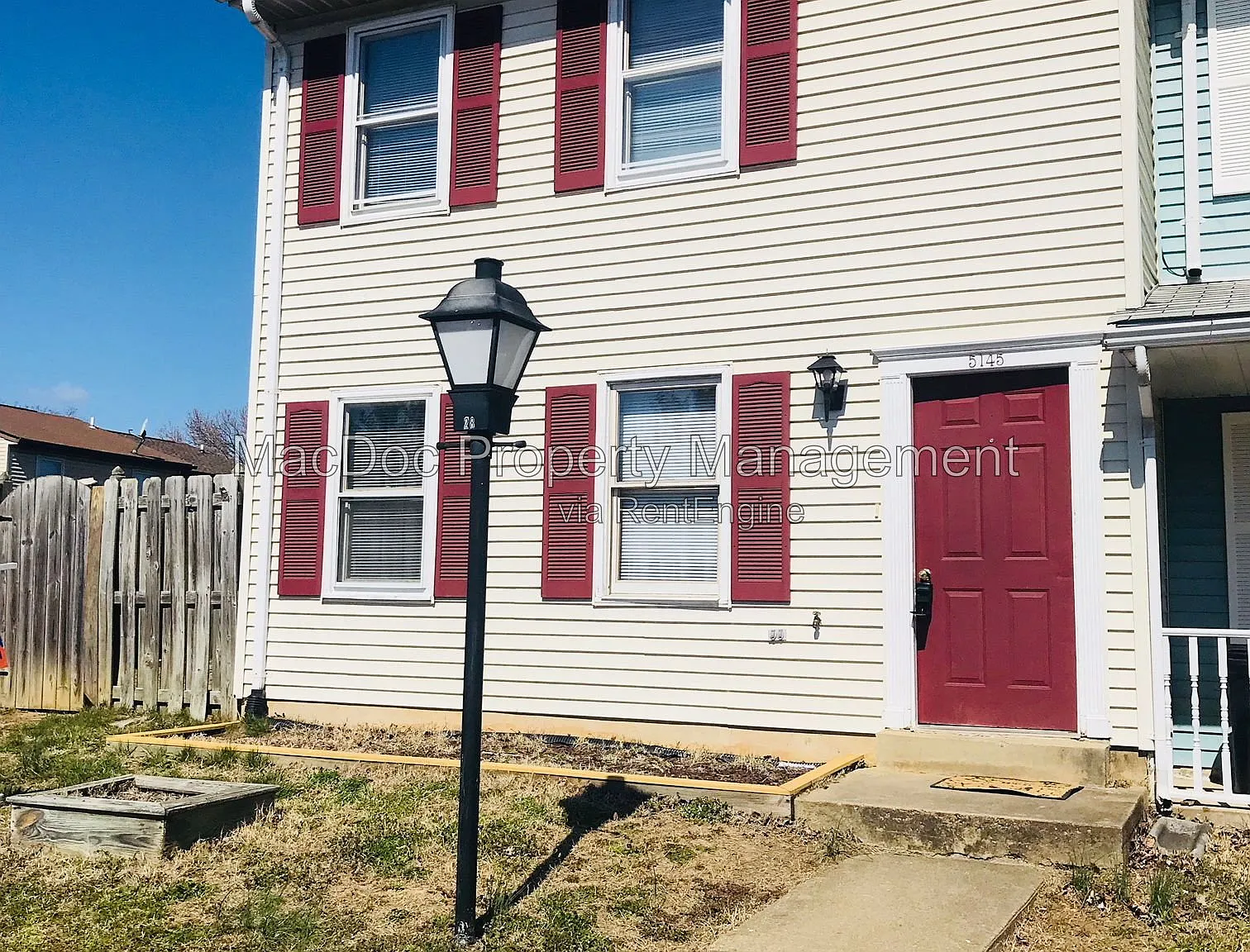 2 bed, 1.5 bath, 1120 sqft, $1,845 — Photo 1