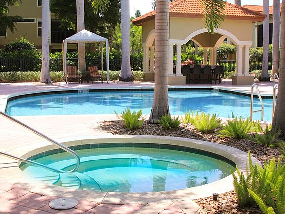 3rd image of 8870 Colonnades Ct W APT 335