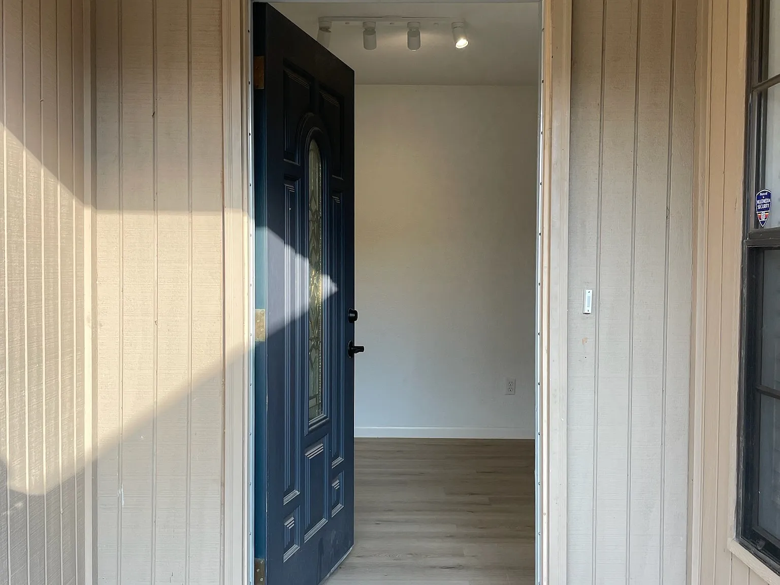 3 bed, 1510 sqft, $1,800 — Photo 3