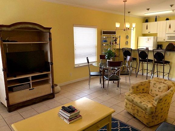 3rd image of 104 E Polaris Dr #7