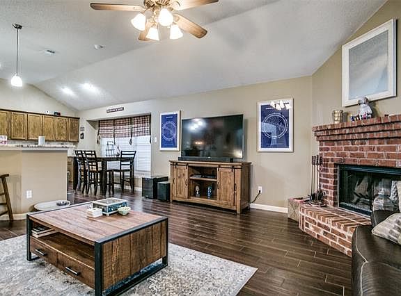 4th image of 3301 Aqueduct Ct