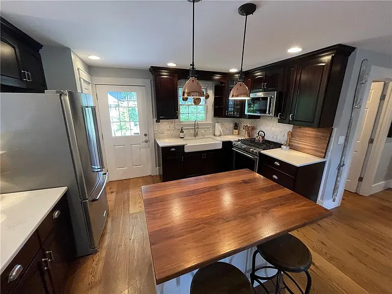 40 Keeher Ave — Photo 3