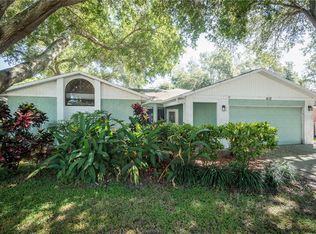 613 Crystal Dr, Palm Harbor, FL 34683
