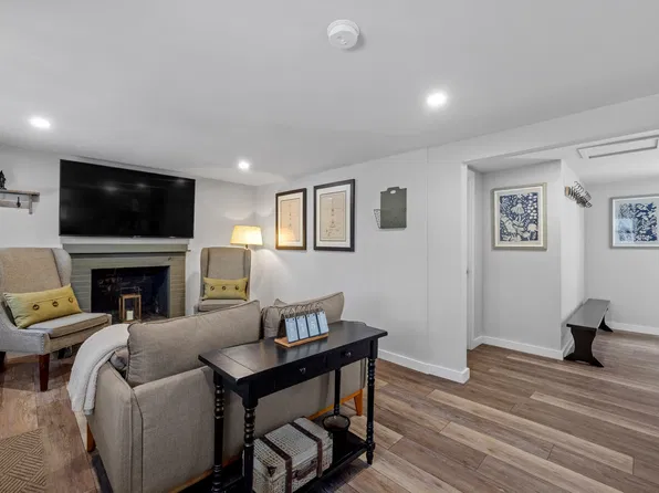 31 Water St #4, Bradford, NH 03221