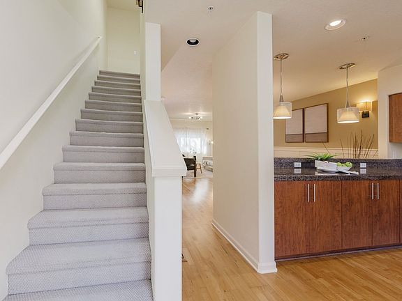 5th image of 7940 SW 31st Ave #2