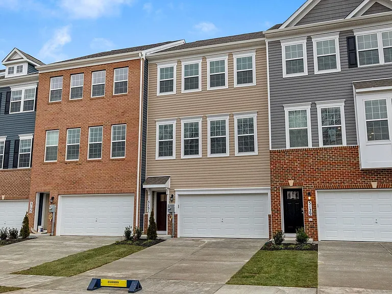 5131 Constitution St — Photo 3