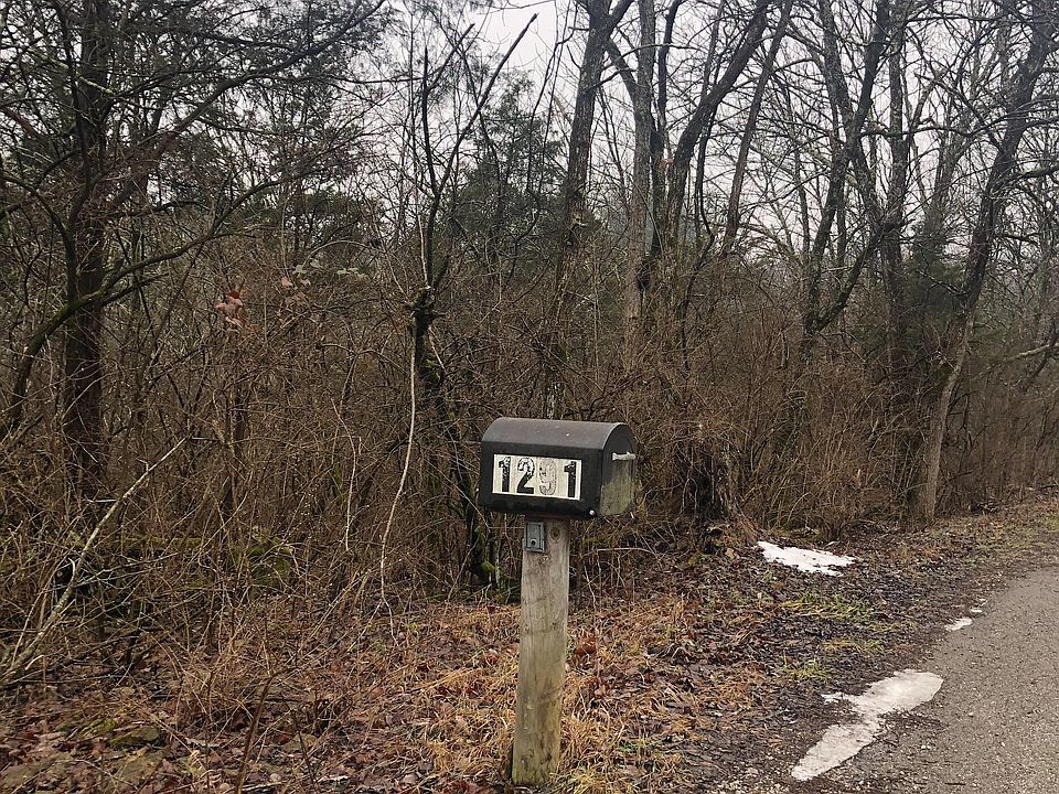2nd image of 1291 Lock Rd