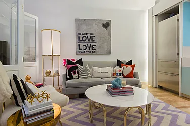 Rented by Avenue Real Estate