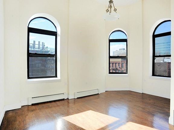 3rd image of 2490 Frederick Douglass Blvd APT 4C
