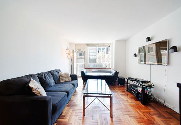 3rd image of 2373 Broadway APT 1034