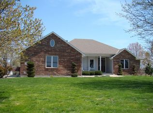 813 S Minter Rd, Grain Valley, MO 64029