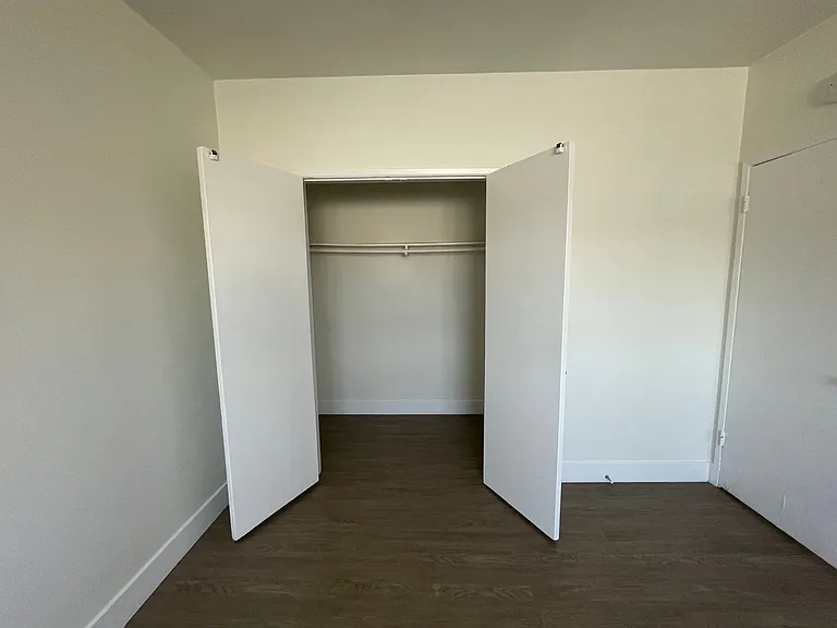 1101 Saint Louis Ave #7 — Photo 30