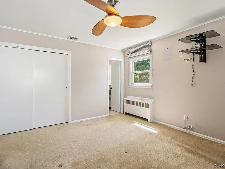 8 Radnor Ct — Photo 17