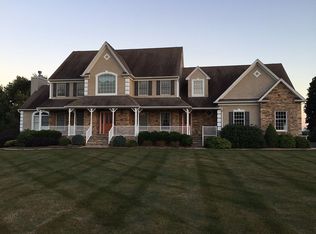 4 Cole Ct, Flemington, NJ 08822