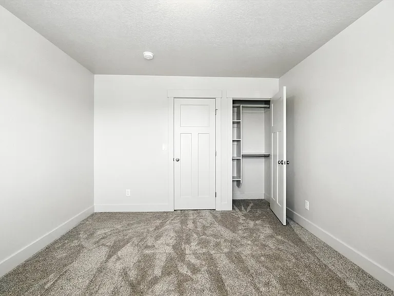1087 E 1230 S — Photo 16