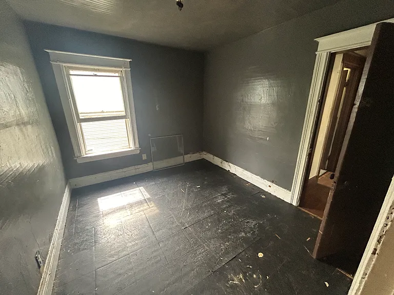 4 New York St #2 — Photo 11