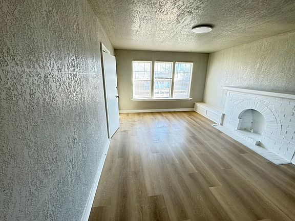 2nd image of 521 SW 24th St APT 3