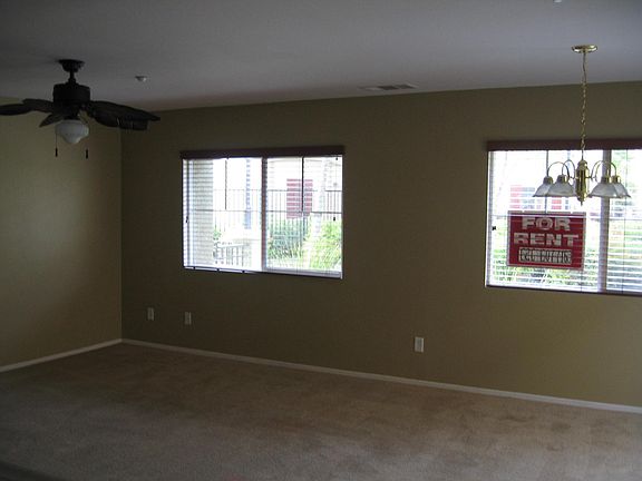 4th image of 25880 Iris Ave Unit C