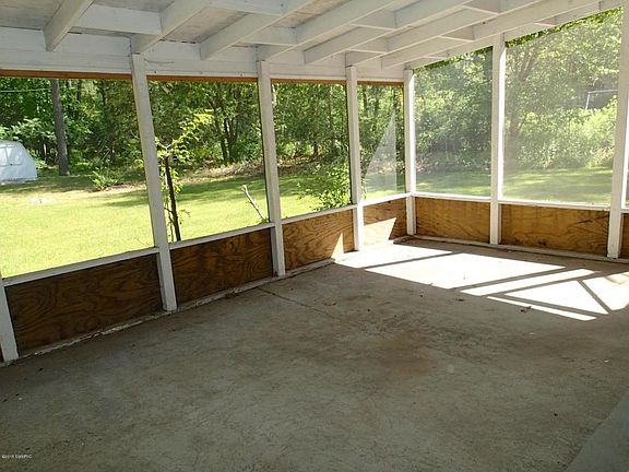 5th image of 1401 Oakdale Ave