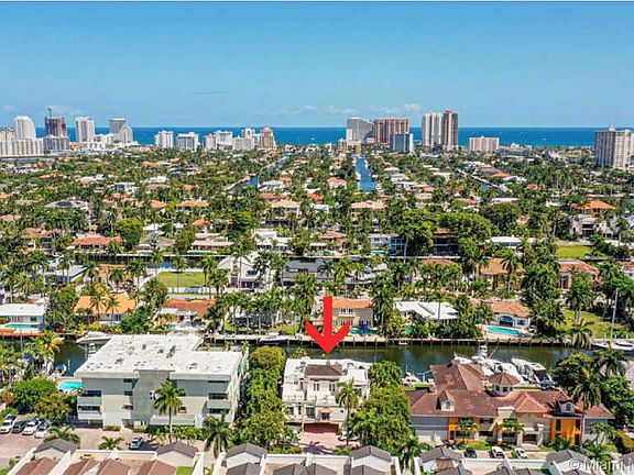 4th image of 70 Isle Of Venice Dr APT 202