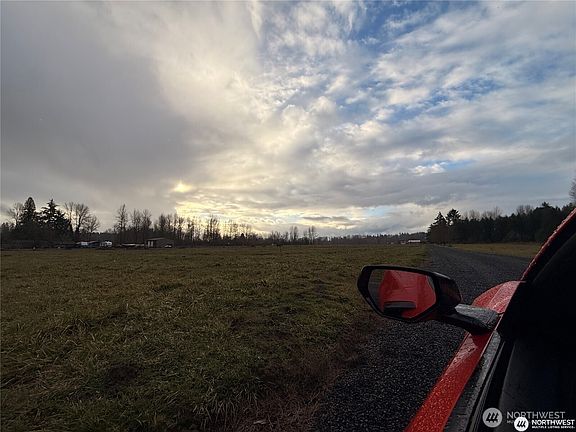 4th image of 237 Collins Road