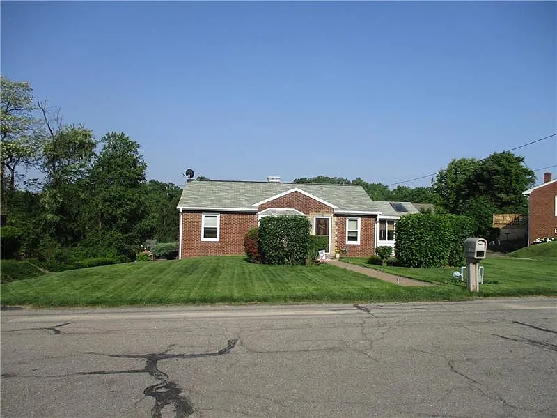 45 Longvue Cir photo 1