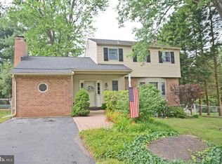 58 Hidden Valley Rd, Aston, PA 19014