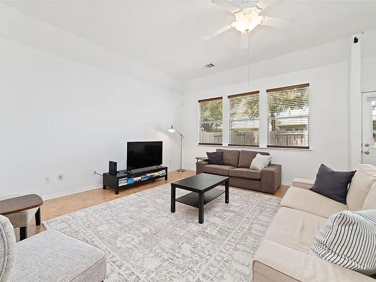 24526 Foxberry Glen Ln — Photo 8