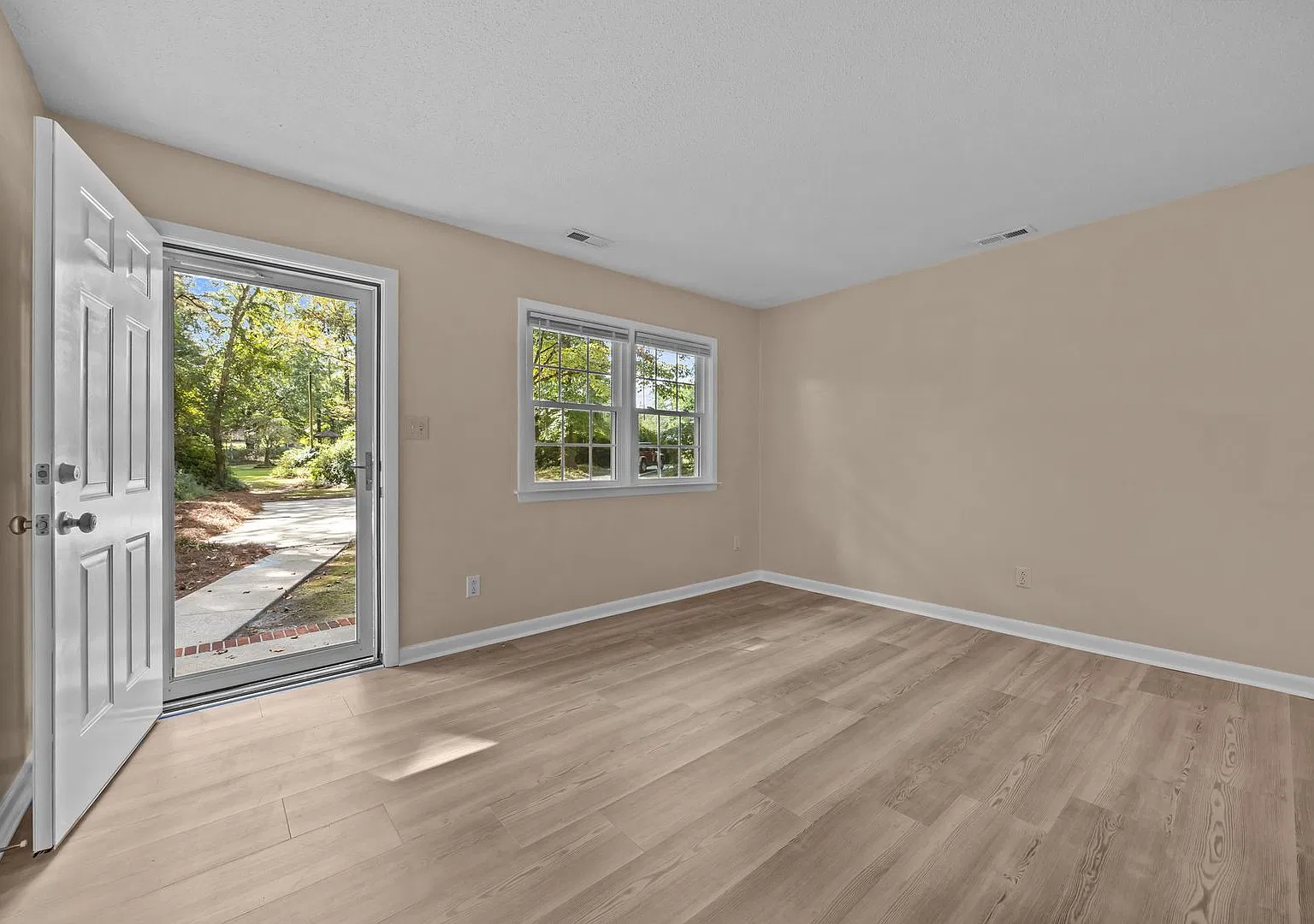 1190 Gould Road — Photo 4