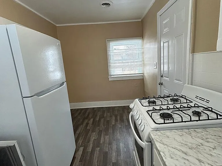 401 Hannibal St — Photo 2