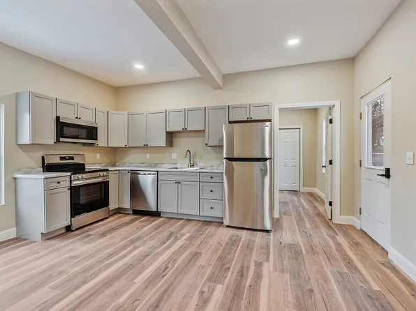 392 S Main St #1, Brewer, ME 04412