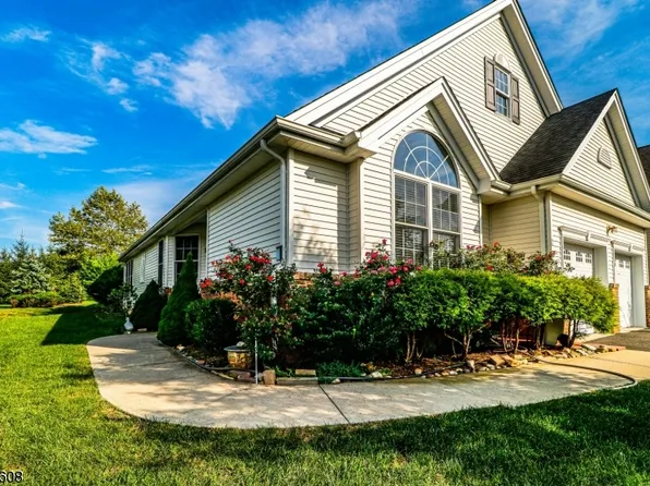 2 Tallman Ln, Franklin Twp., NJ 08873