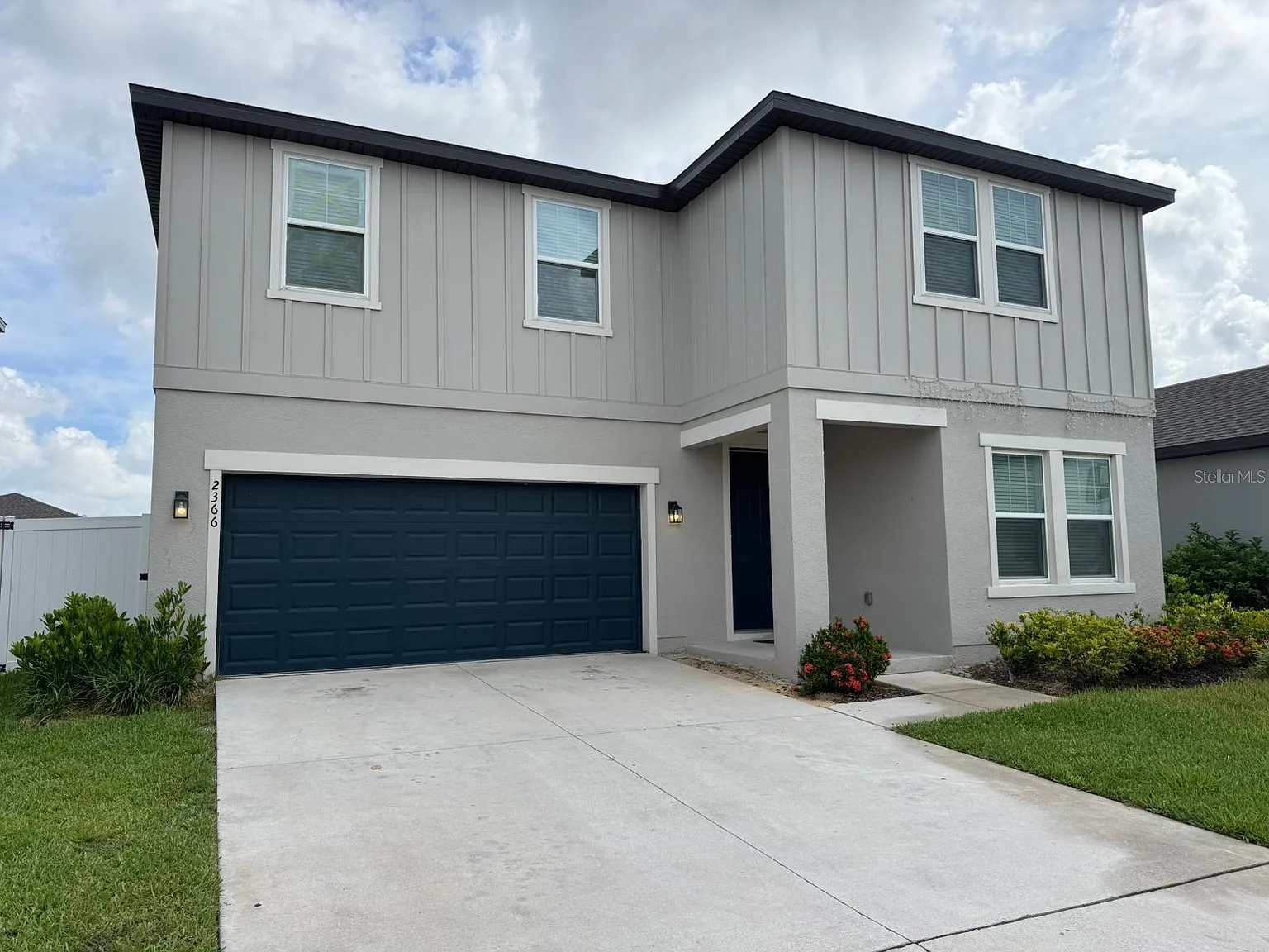 5 bed, 2725 sqft, $2,700 — Photo 2