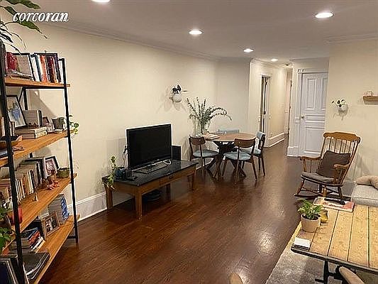 3rd image of 311 Garfield Pl #1