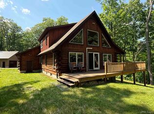 40 Moon Shadow Rdg, Negaunee, MI 49866
