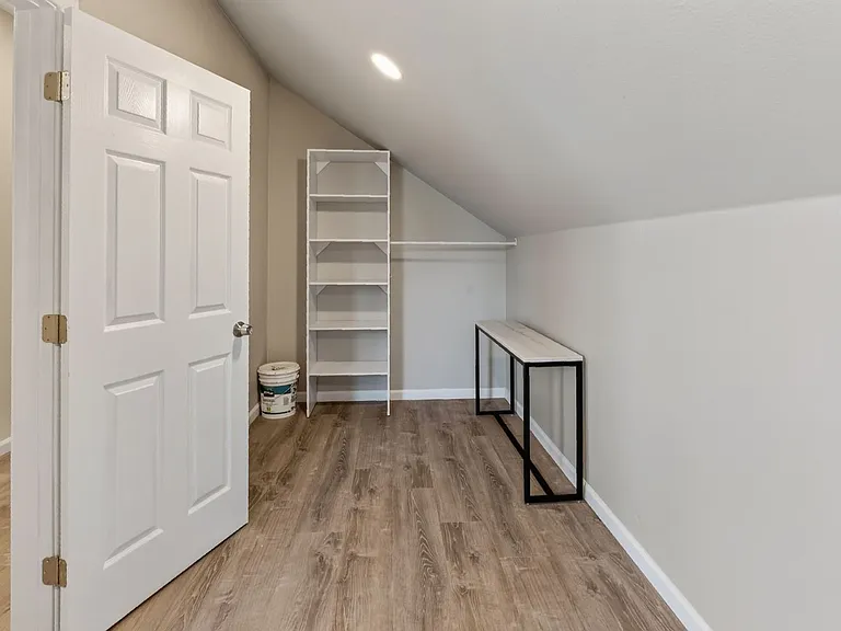 880 La Terraza Blvd #3 — Photo 14