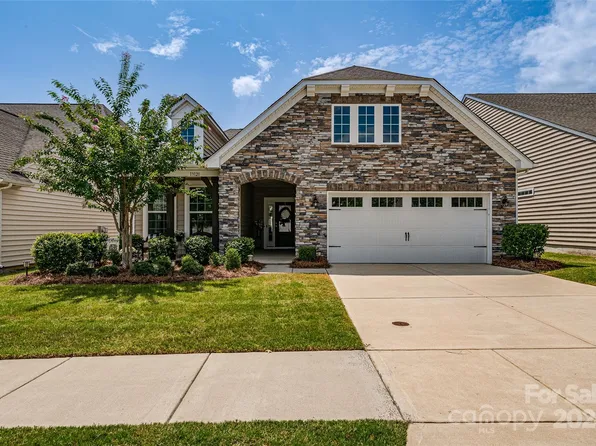 13121 Canterbury Castle Dr, Charlotte, NC 28273