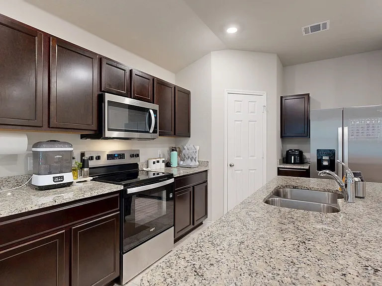 1212 Rolling Thunder Dr — Photo 19