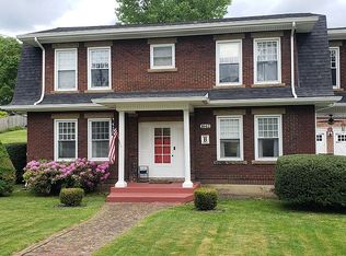 1042 Pine St NW, Norton, VA 24273
