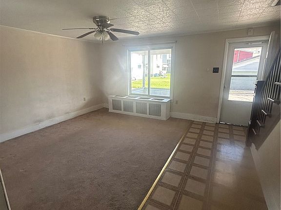5th image of 309 Spruce St
