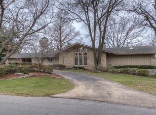 6742 S Columbia Ave, Tulsa, OK 74136