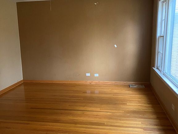 5th image of 4416 Oak Park Ave