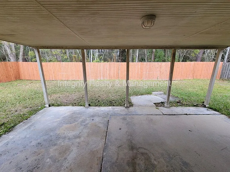 7519 Allspice Cir N — Photo 25