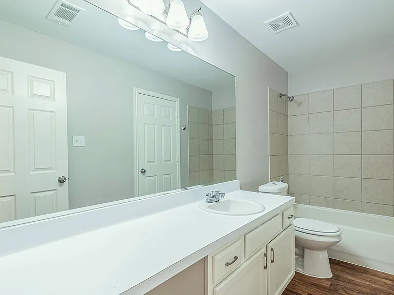 10061 Sharpton Dr — Photo 15