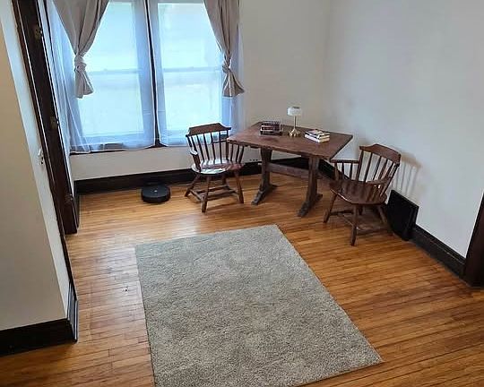 5th image of 2030 E Colvin St #6