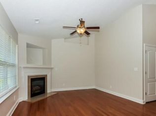 3245 Lovers Ln, Gordonsville, VA 22942