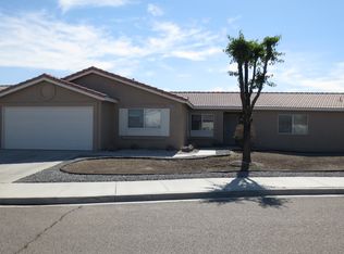15205 Amalia Cir, Victorville, CA 92394
