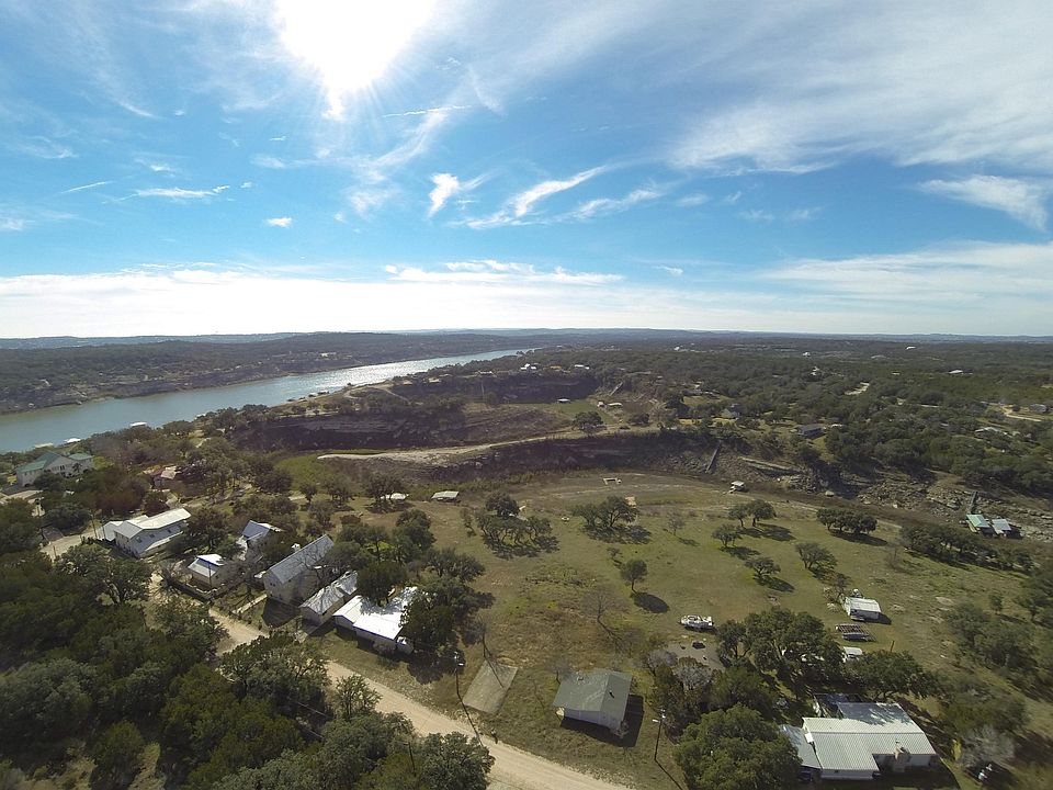 1st image of 23633 Lakeside Dr